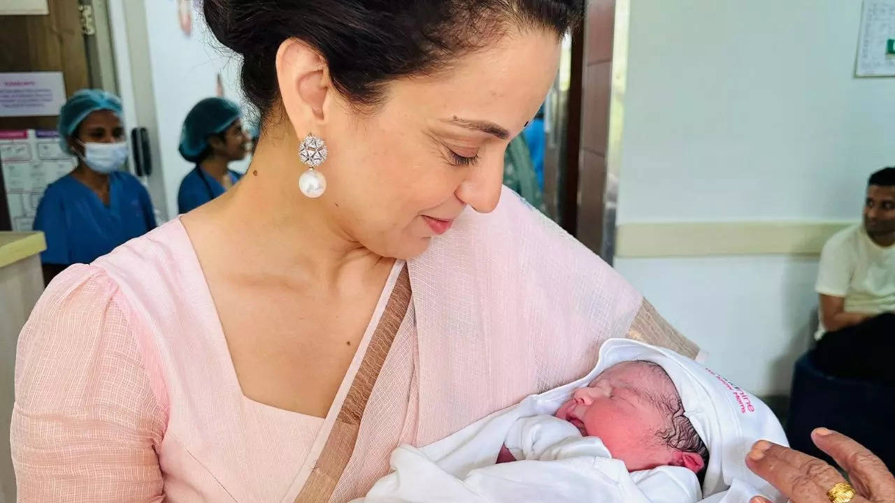 Kangana Ranaut Is A Proud Bua As She Poses With Her Brother's Newborn Son | Hindi News, Times Now