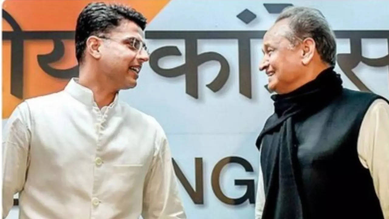 Sachin Pilot (left) and Ashok Gehlot (right)