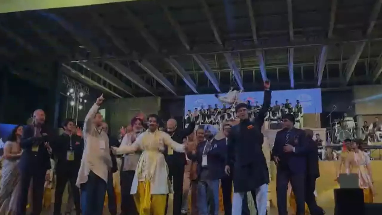 Watch: PM Modi In Audience, Minister Jyotiraditya Scindia Dances At ...