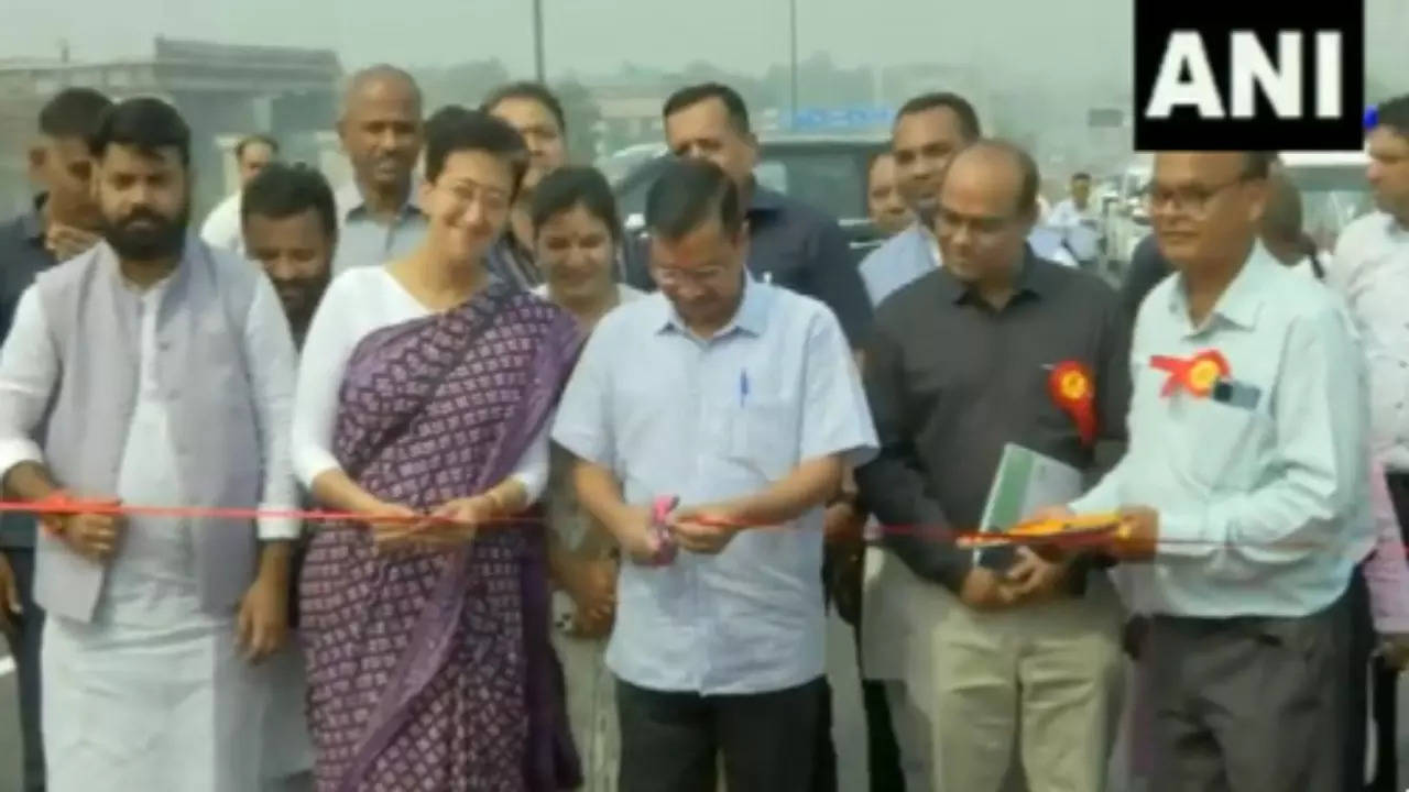 CM Arvind Kejriwal Inaugurates Sarai Kale Khan Flyover Today