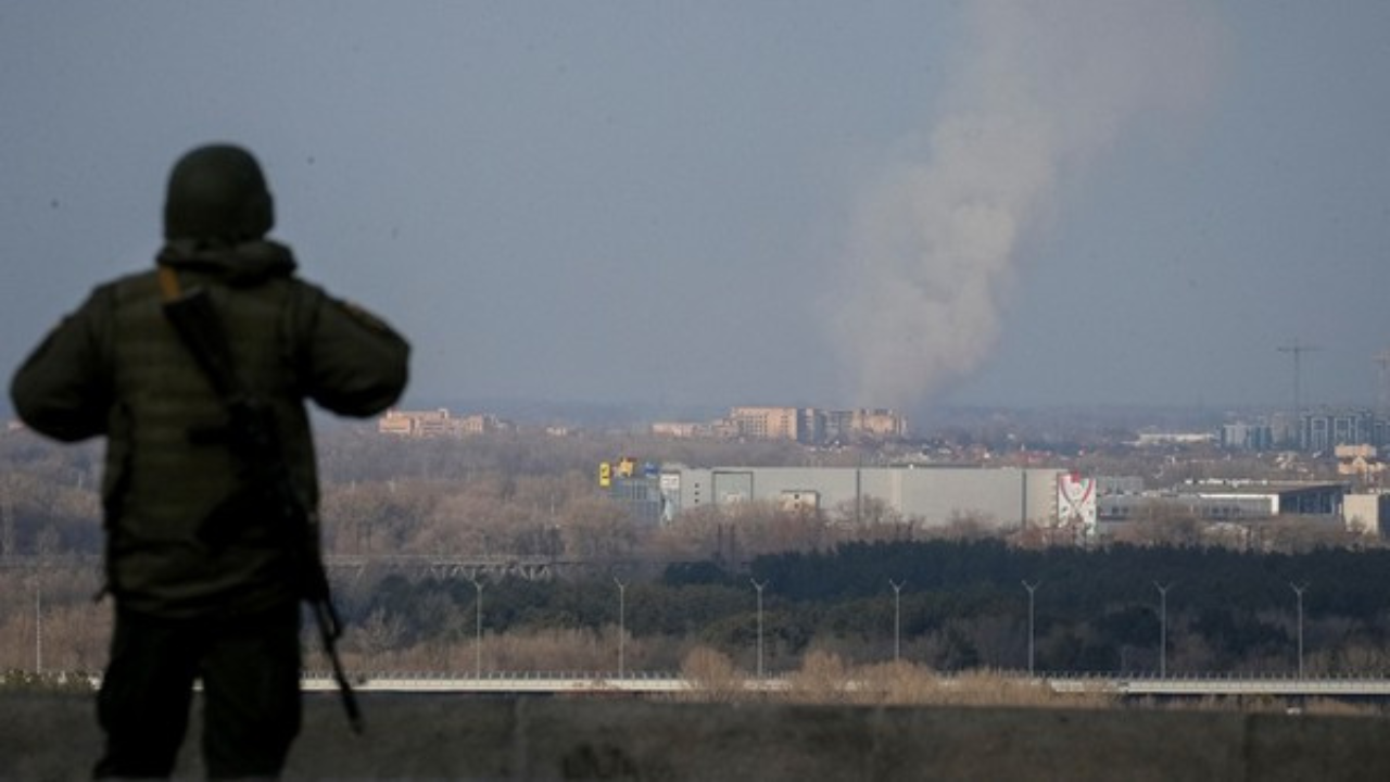 Russian strike on Ukraine mail depot kills six