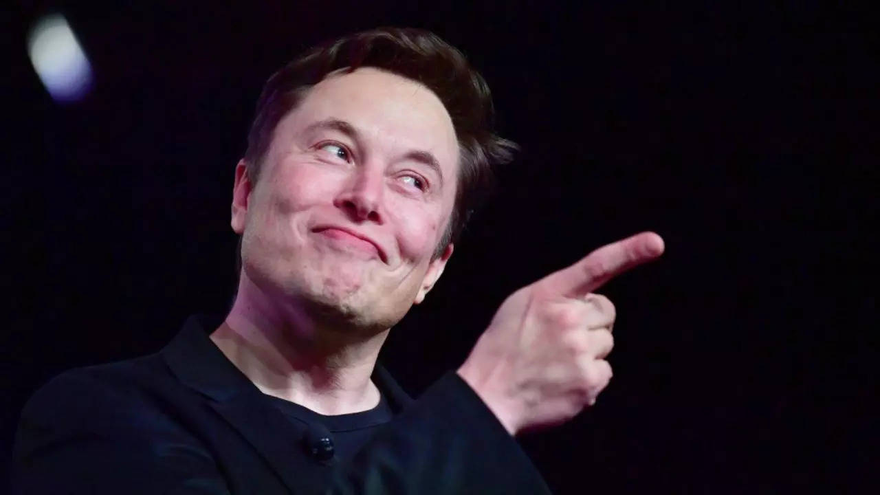 Elon Musk offers $1 billion to Wikipedia to change their name to