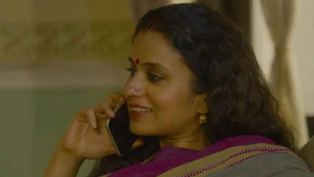 Rasika Dugal Shares Funny Message In Character To Fans Asking For Mirzapur Season 3: Riks Nahi Le Sakte