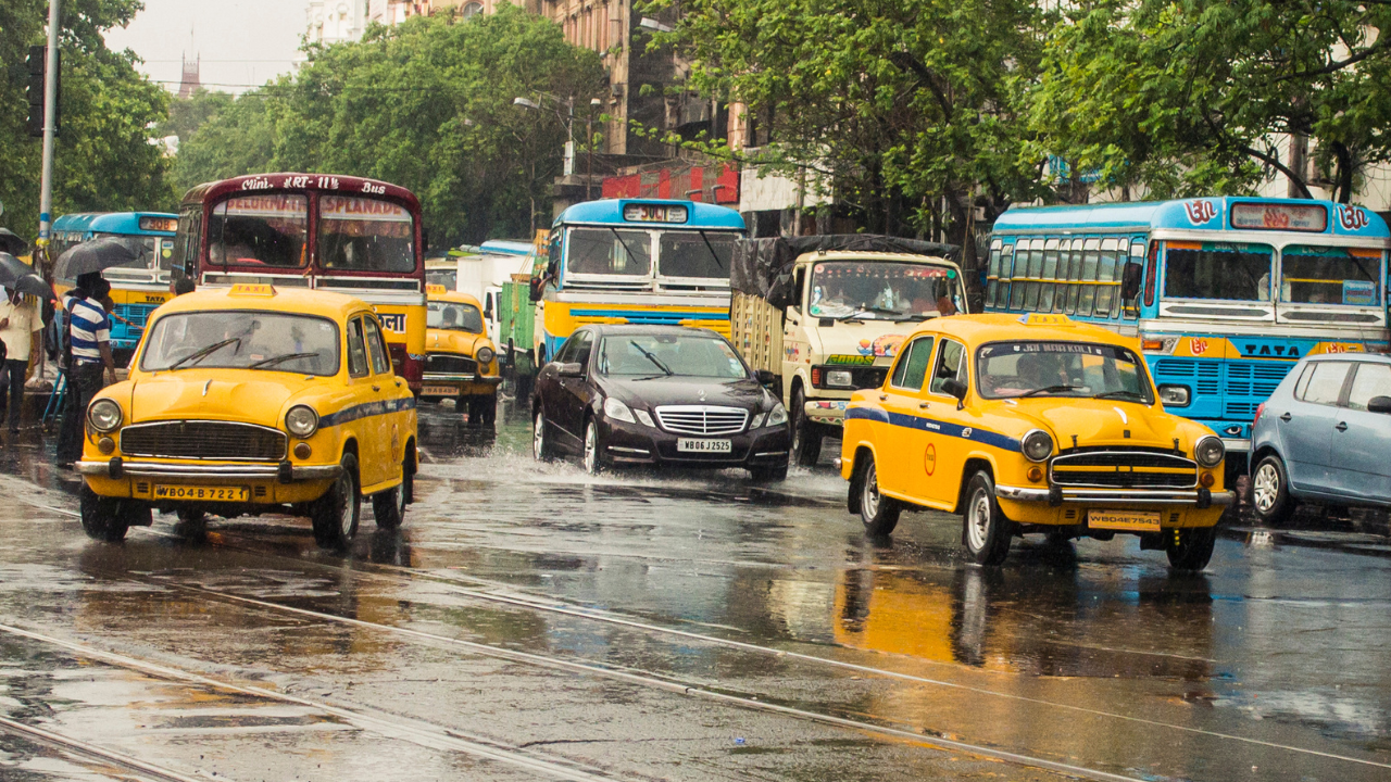 Will Kolkata get a respite from the rains?  Check the weather forecast as Typhoon Hamon weakens