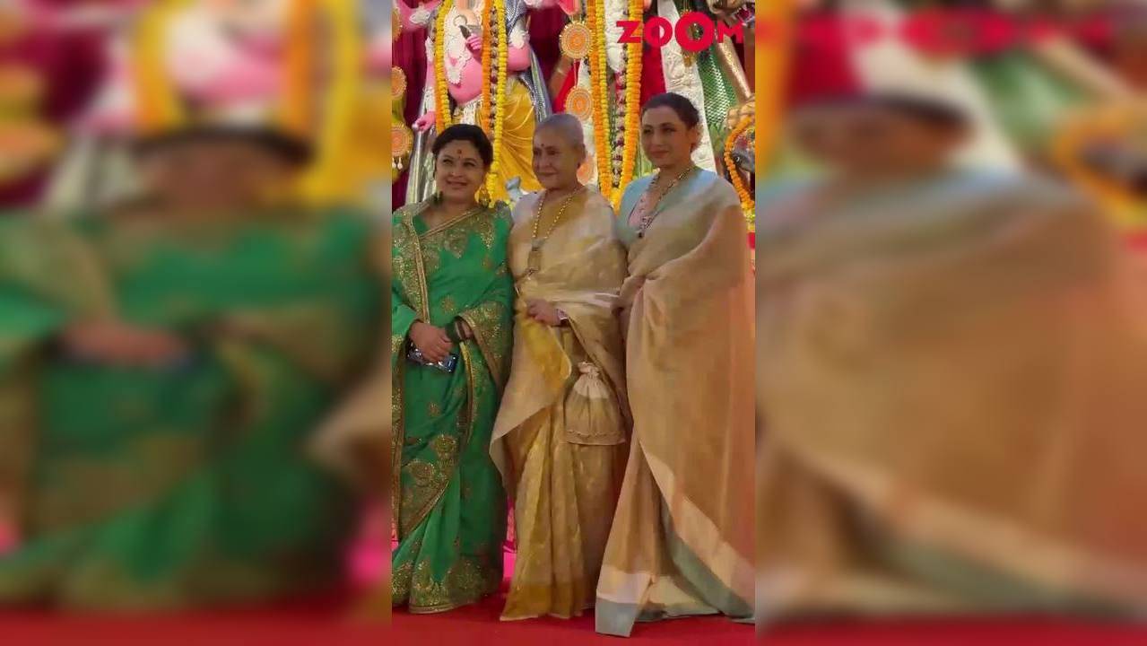 OMG! Jaya Bachchan SMILES While Posing For The Paps With Rani Mukerji # ...