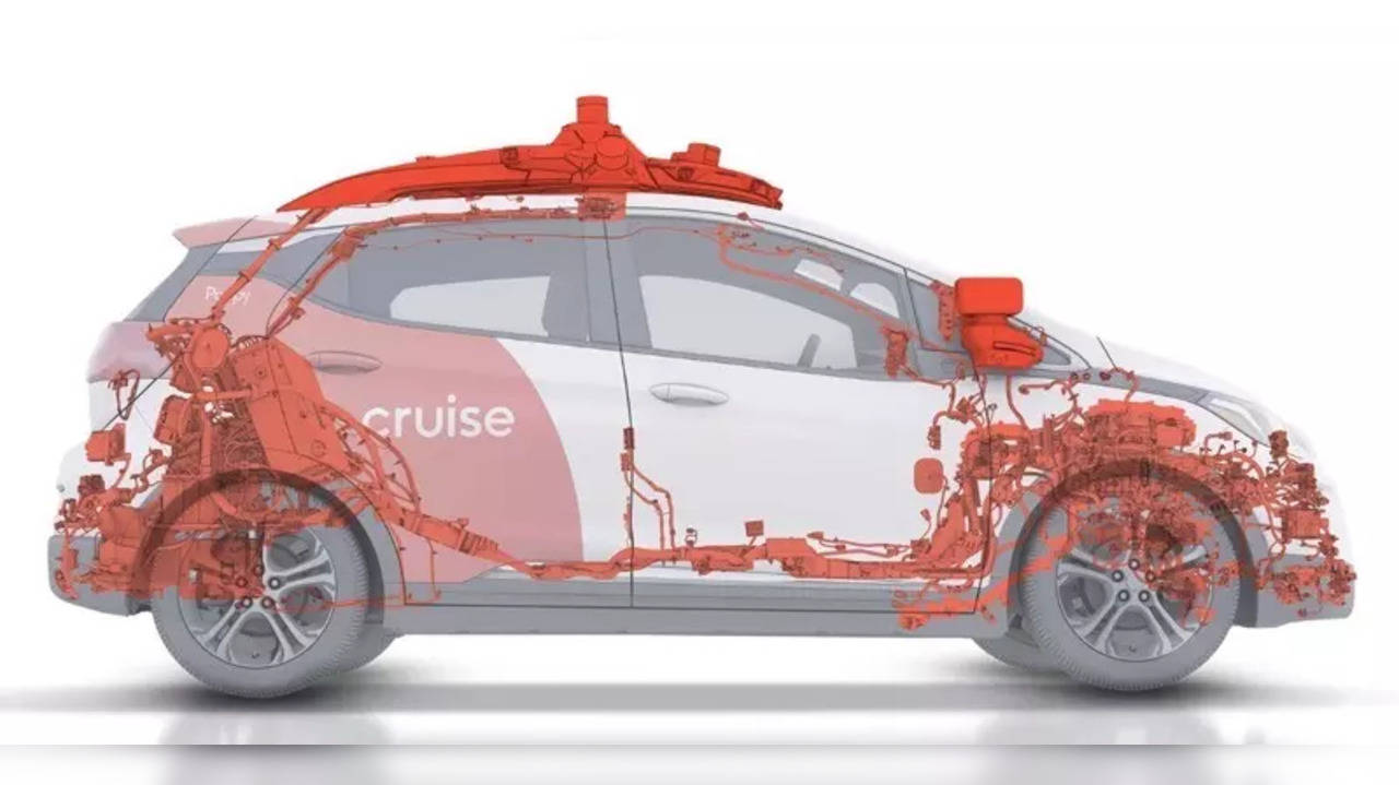 California Sidelines GM Cruise's Driverless Cars, Cites Safety Risk