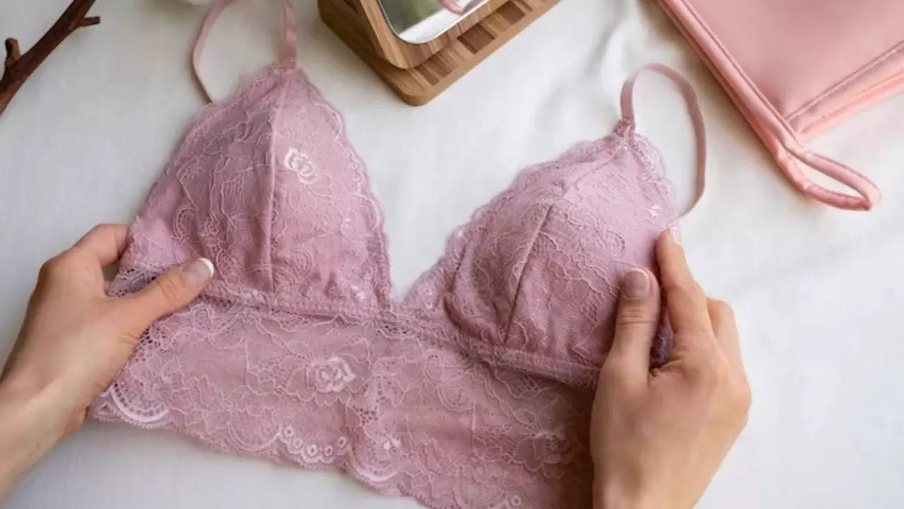 When Is The Right Time To Replace Your Bra?