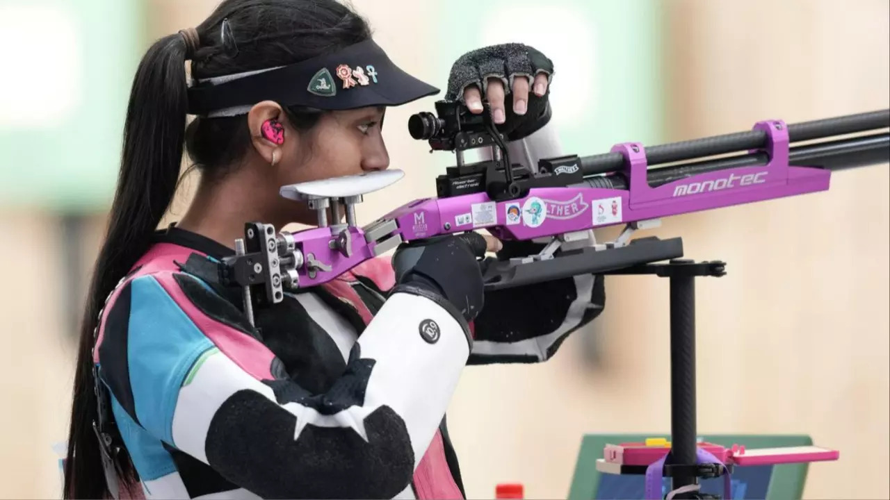 India Clinch Gold Medal In Women's 10m Air Rifle Category In Asian ...