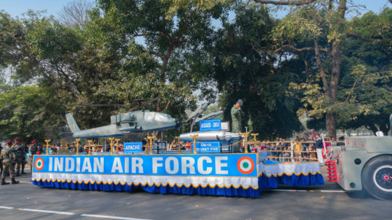IAF To Present 3 Key Projects At DAC Led By Defence Minister In November
