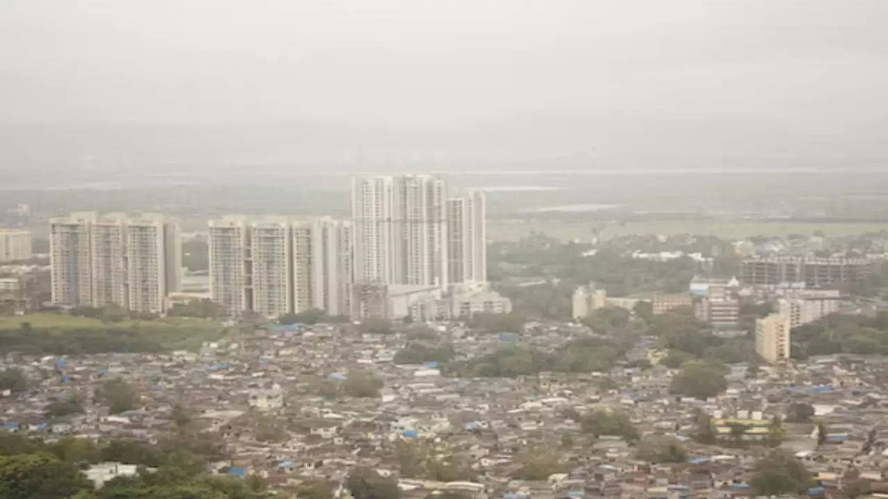 Mumbai AQI: Maharashtra Government Implements Measures to Tackle Air Pollution, Restricts Open Garbage Burning