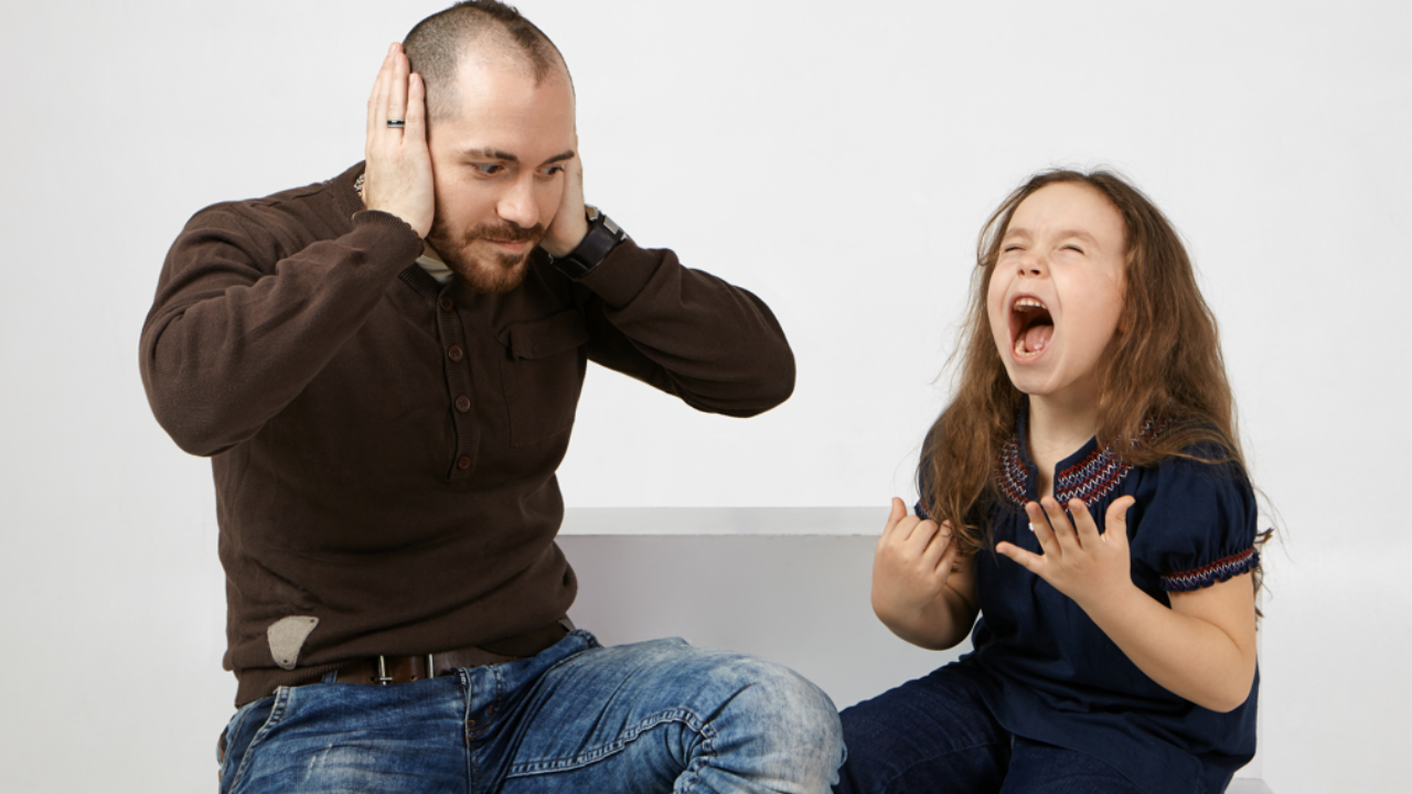 Parenting expert shares tips for parents to deal when their kid says 'I hate you'. Pic Credit: Freepik