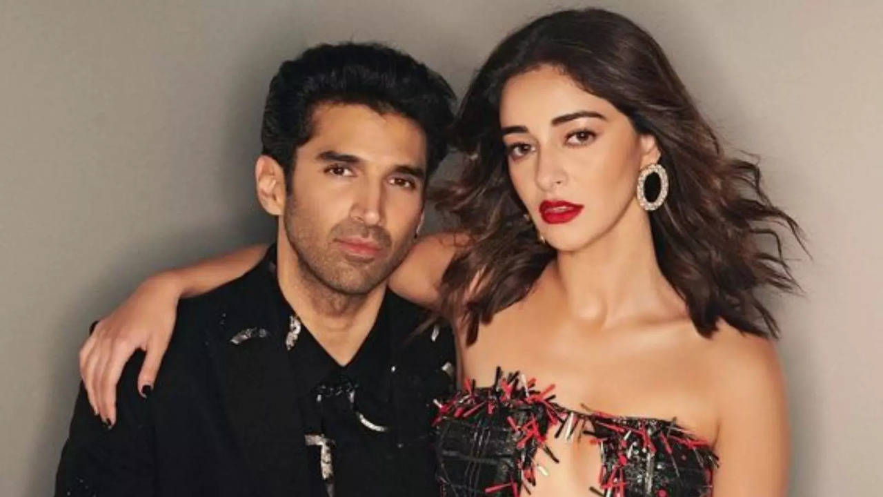 Is Ananya Panday Celebrating 25th Birthday With Rumoured BF Aditya Roy Kapoor In Maldives? Actress PICS Hint So