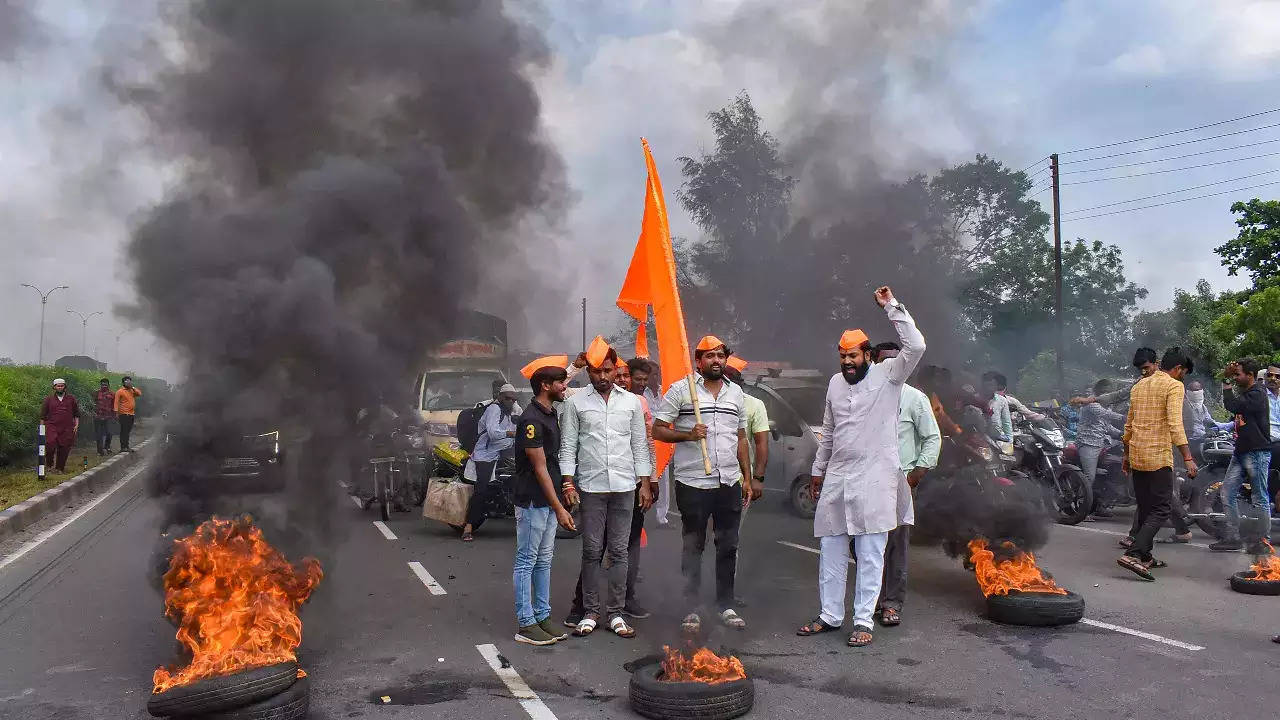 The agitation over the Maratha reservation issue intensified after activist Manoj Jarange launched the indefinite fast.