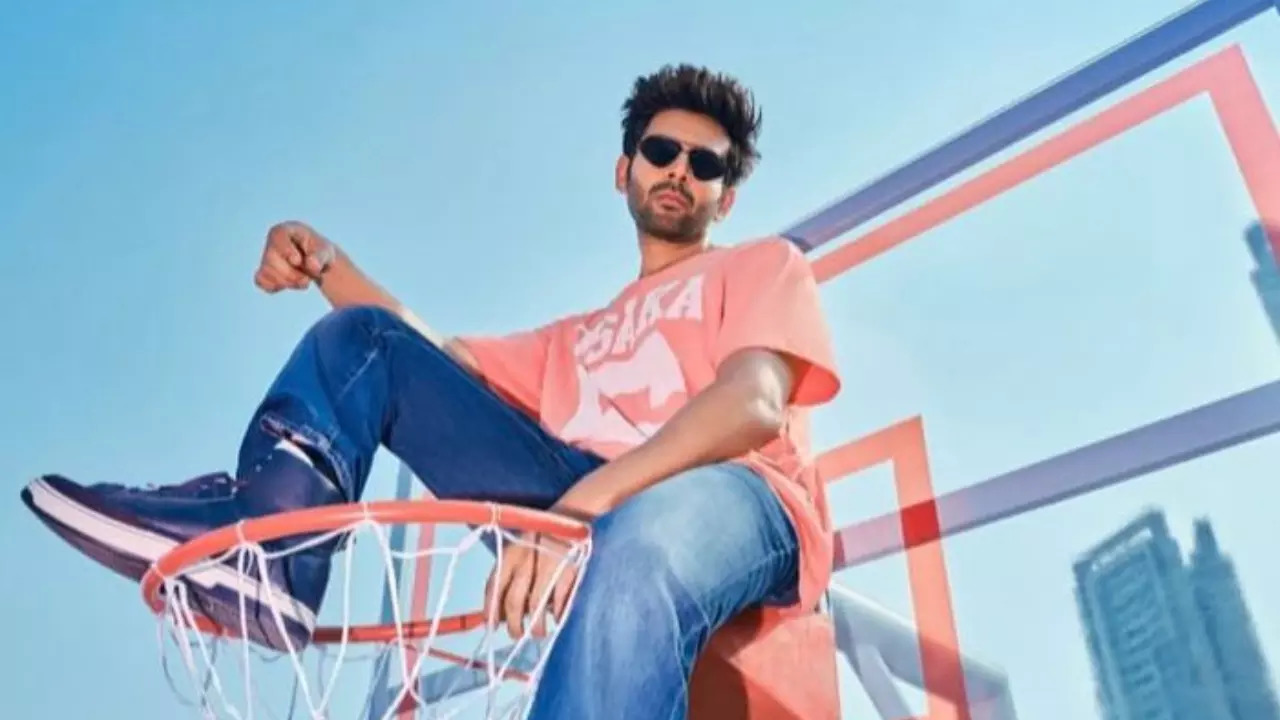 Kartik Aaryan Calls Viral Congress Campaign Video 'Fake', BUT Netizens Not Convinced