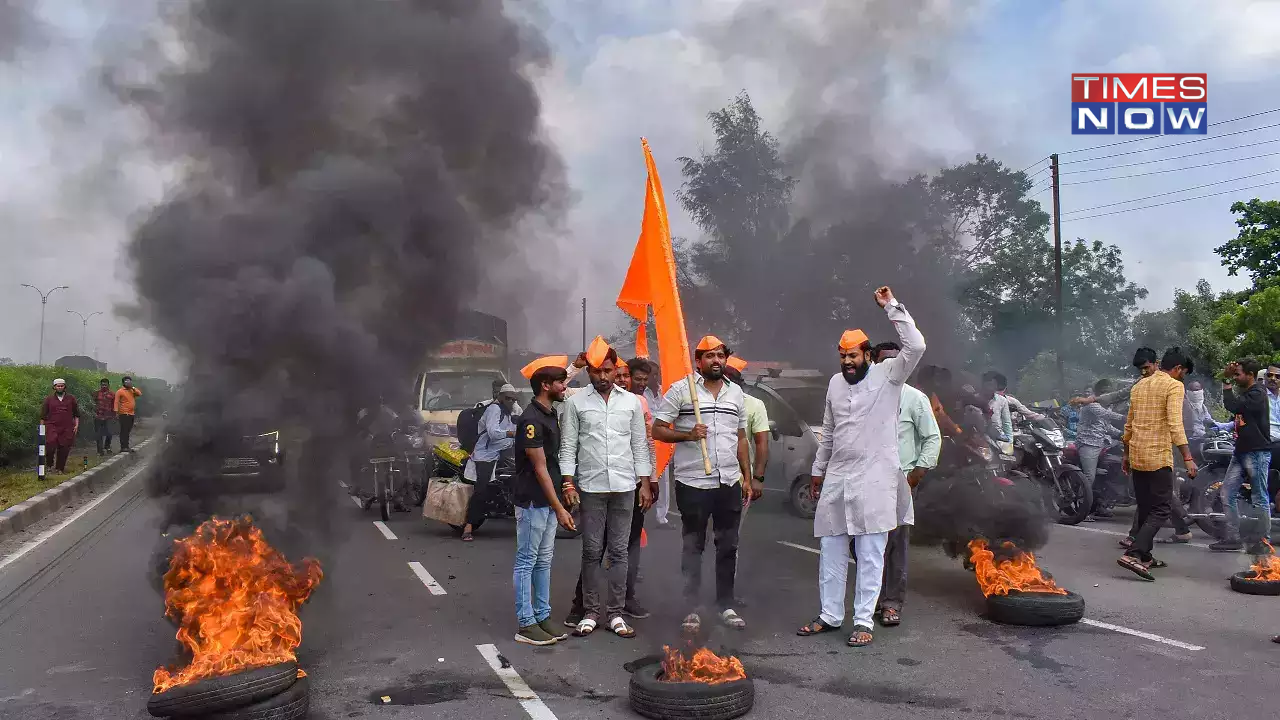 Maratha Quota Protests: High Security For CM's House, Internet Cut | 10 Points