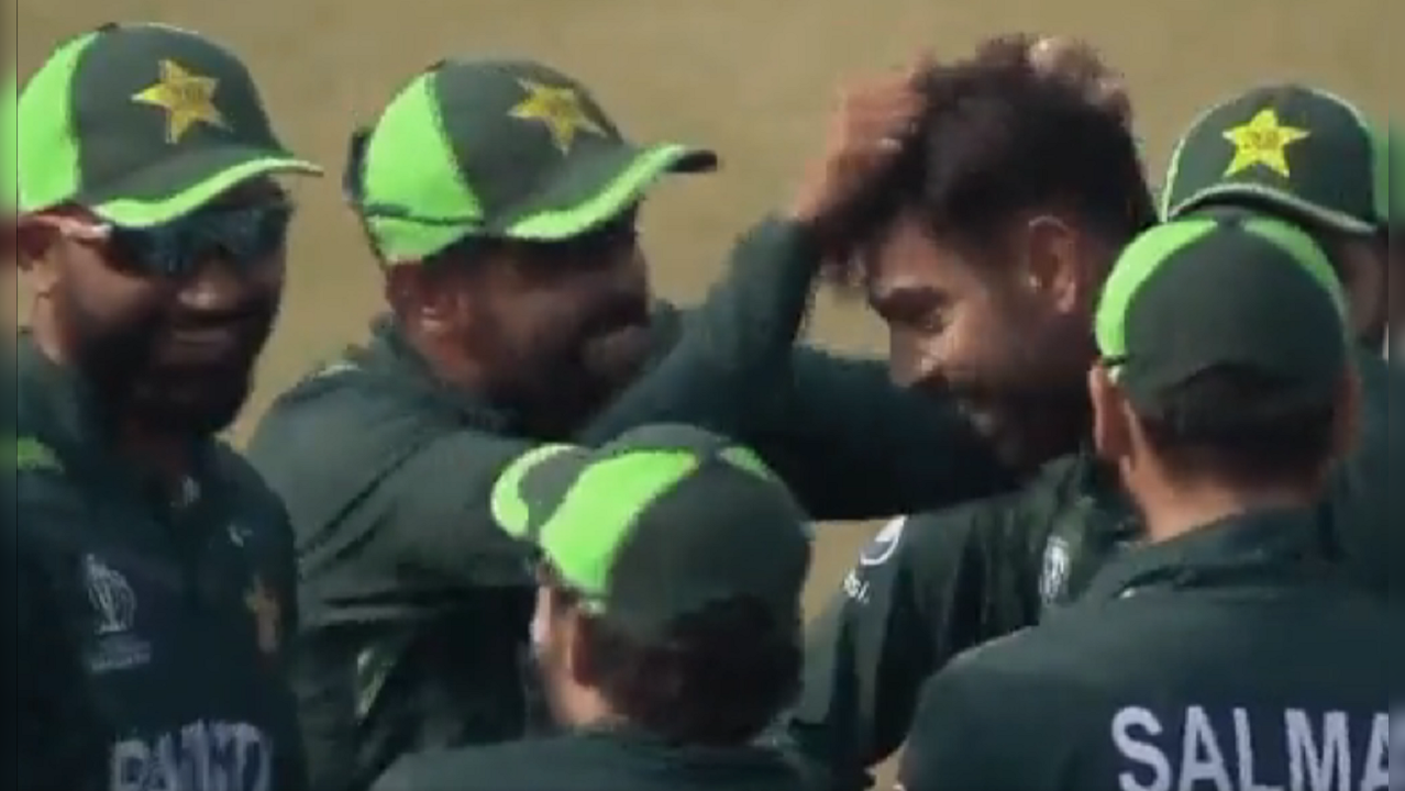 Babar Azam pulls Haris Rauf hair after he takes wicket of Mushfiqur Rahim