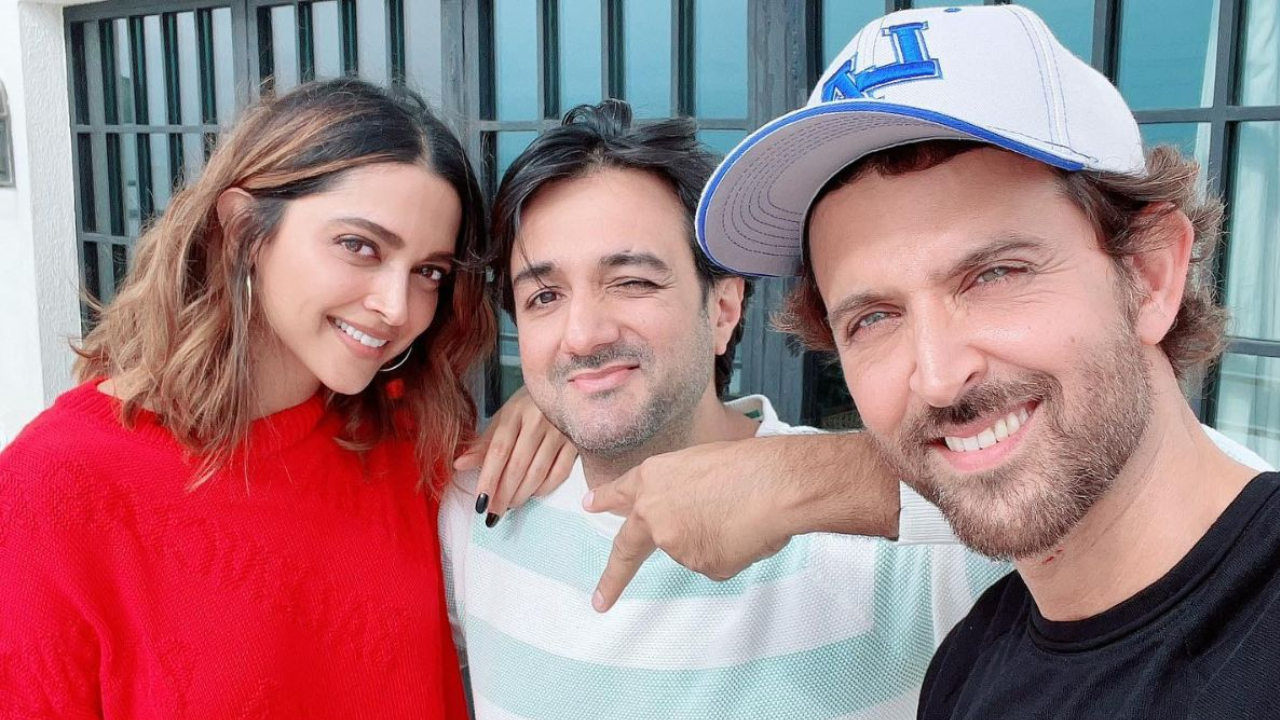 Hrithik Roshan, Deepika Padukone Wrap Up Siddharth Anand's Fighter Shoot