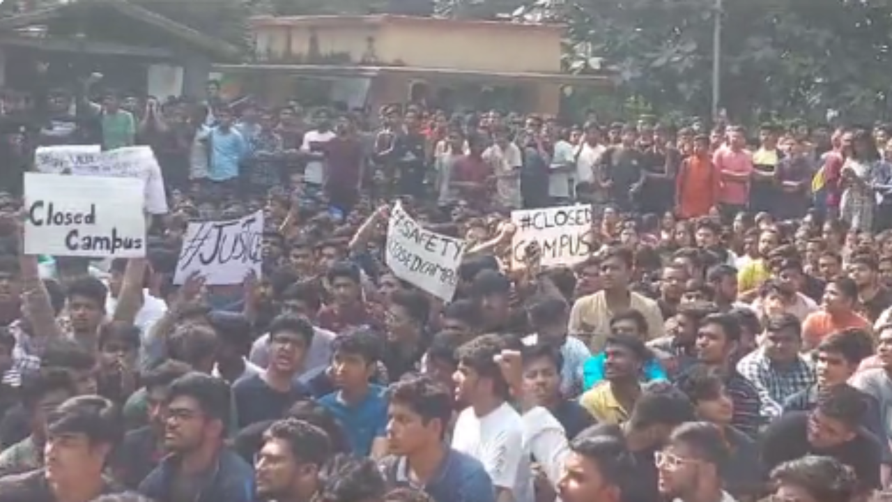 IIT-BHU Student Molested Near Hostel; Massive Protest Erupts