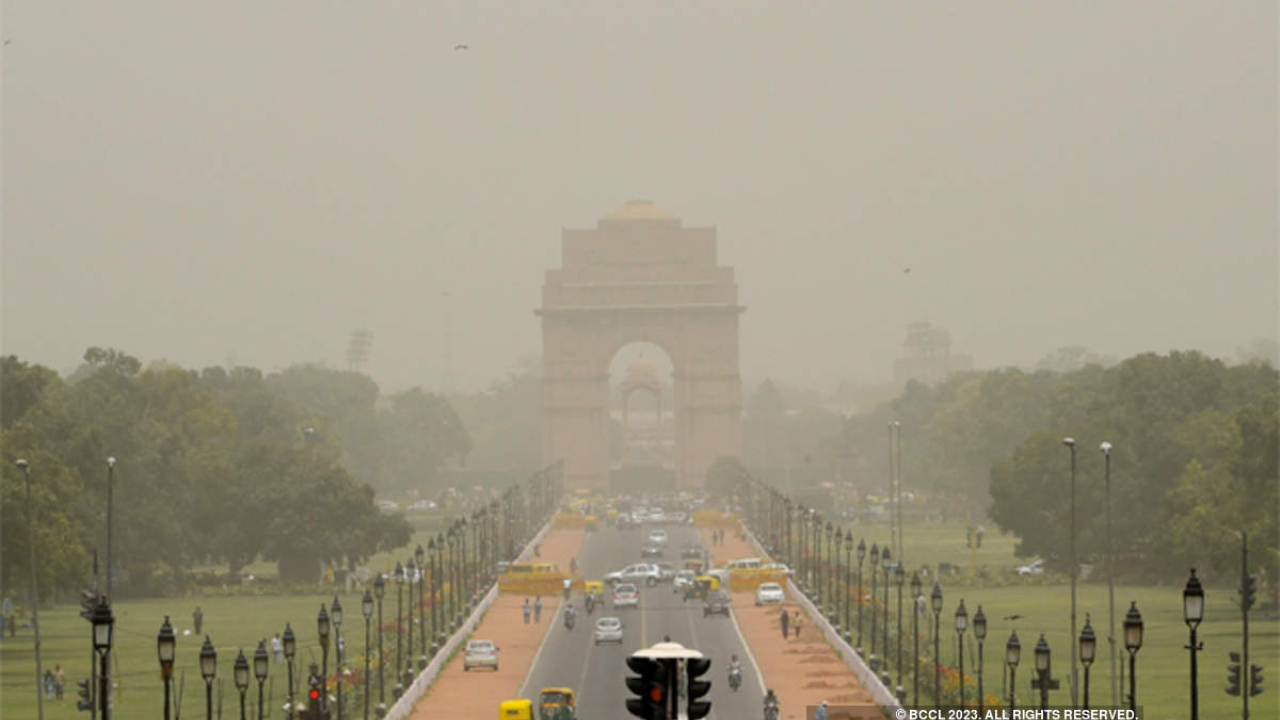 ​Delhi's PM 2.5 Levels Way Above ‘Safe’ Limit, Highest in 5 Years: Report