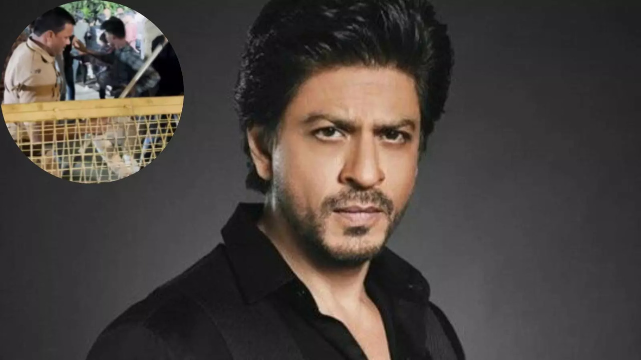 WATCH | Police Lathi Charge On Sea Of Shah Rukh Khan’s Fans Outside Mannat