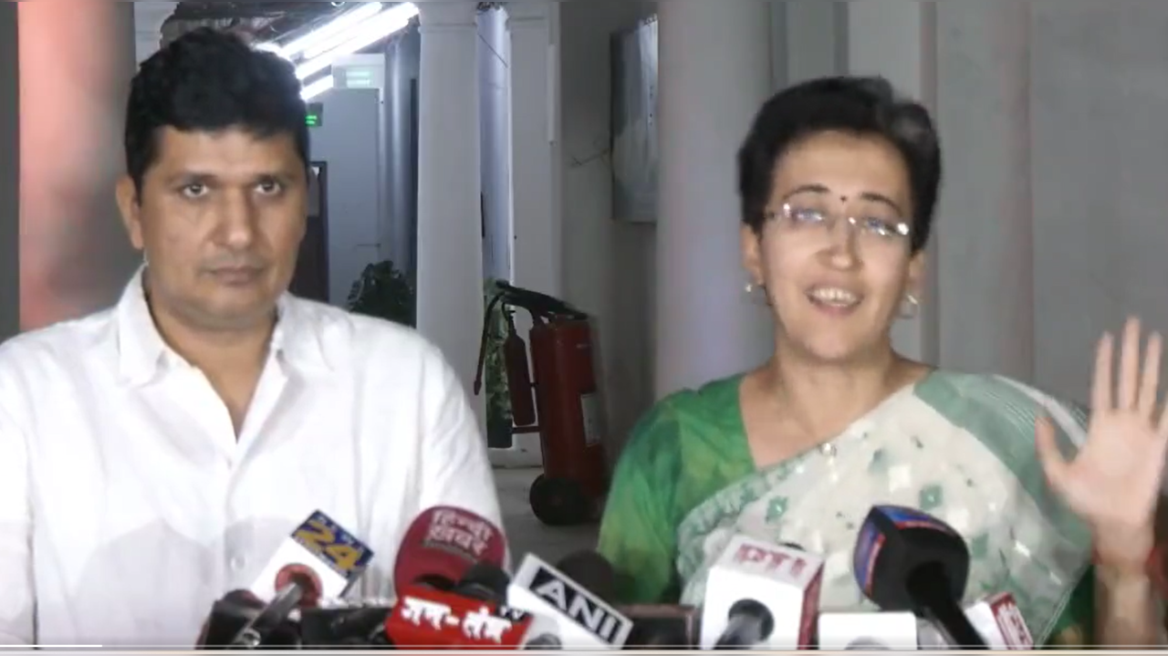 Atishi And Saurabh Bhardwaj AAP MLAs Arvind Kejriwal ED Summons