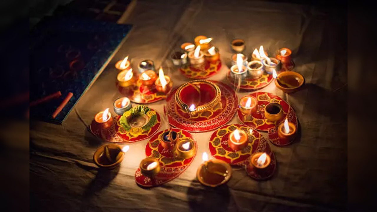 What is the exact date of Diwali 2023