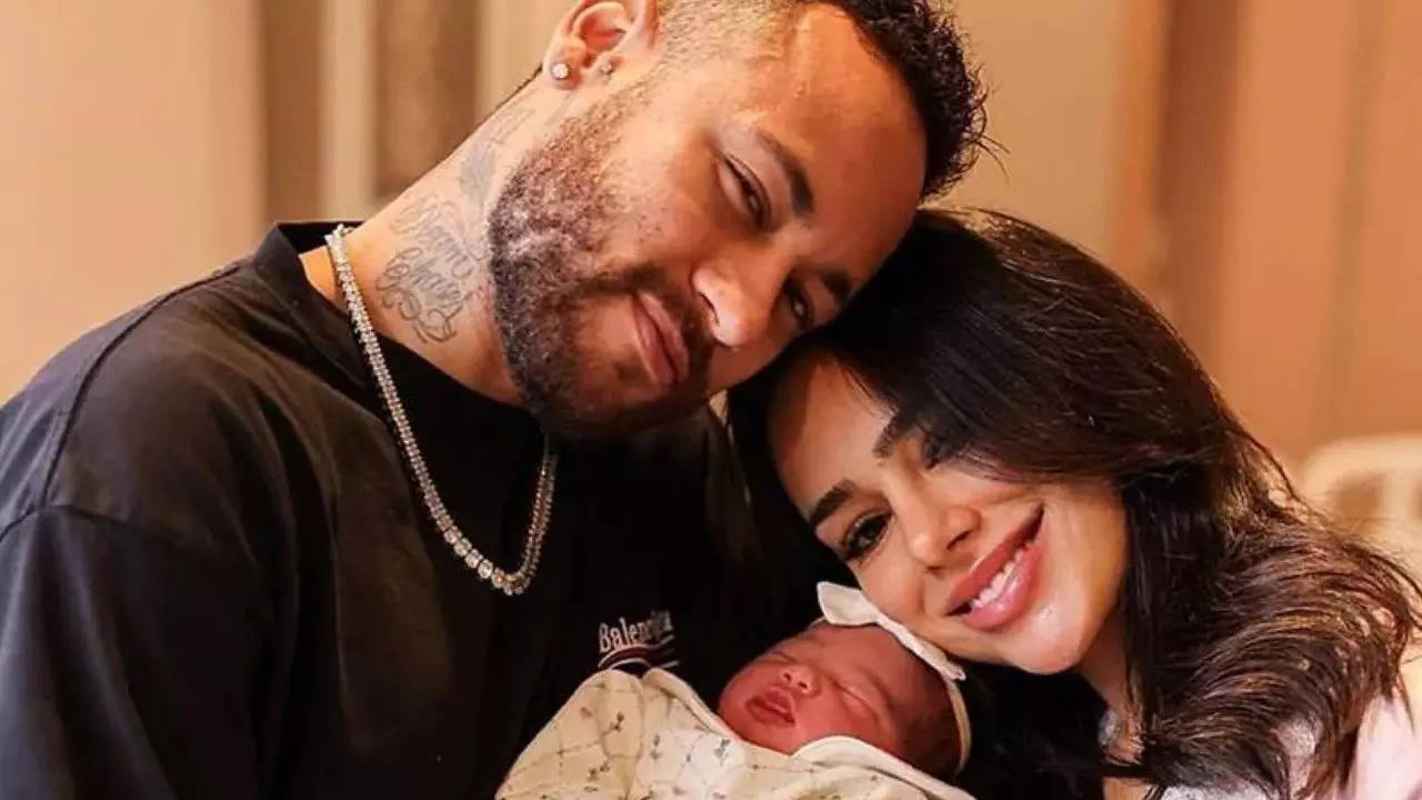 Football Star Neymar's Girlfriend And Baby Daughter Targeted In Attempted Kidnapping, House Robbed