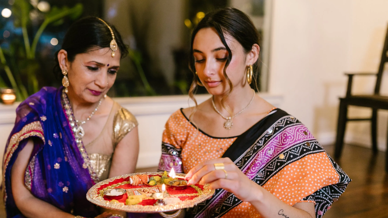 Expert tips on how to glow this Diwali