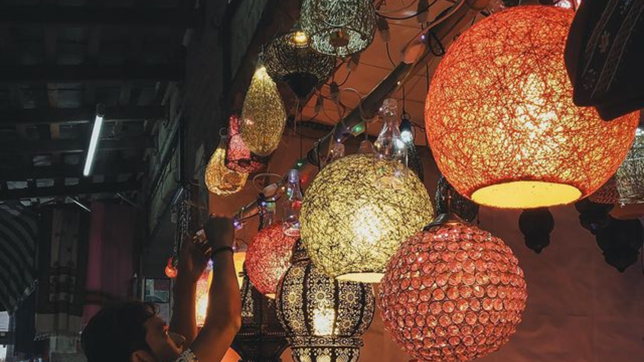 5 Famous Markets In Delhi To Shop For Dhanteras and Diwali