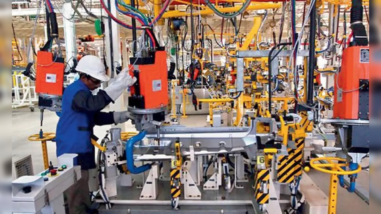 India's Industrial Production Growth Decelerates To 5.8% In September, Manufacturing, Mining Sectors Show Improvement