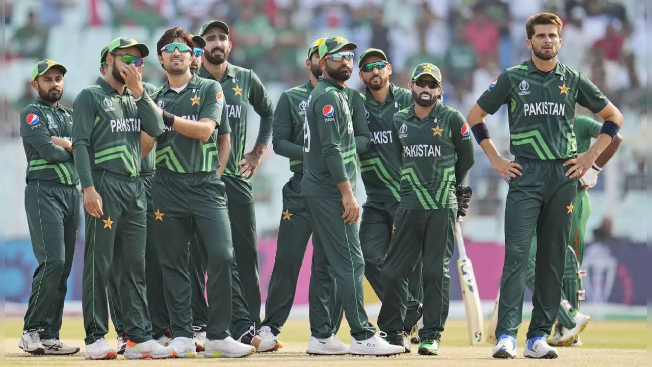 How can Pakistan qualify for ODI World Cup 2023 semi-finals if England opt to bat first