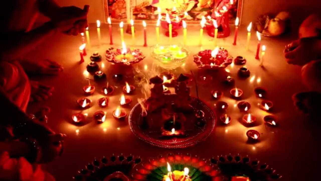 Diwali 2023 Puja Vidhi Laxmi Ganesh Puja Vidhi Deepavali Pujan Ki Vidhi Diwali Puja Samagri 3621