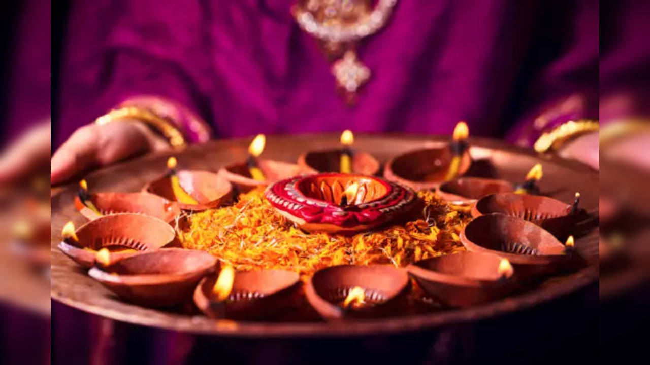 Laxmi Pujan Time Today 2023 Diwali Laxmi Puja Timings Ganesh Lakshmi Pooja Ka Shubh Muhurat 1168