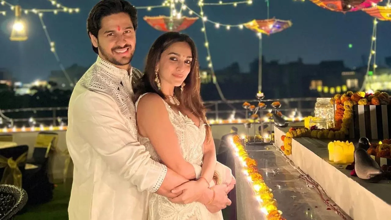 Sidharth, Kiara's First Diwali Post Marriage