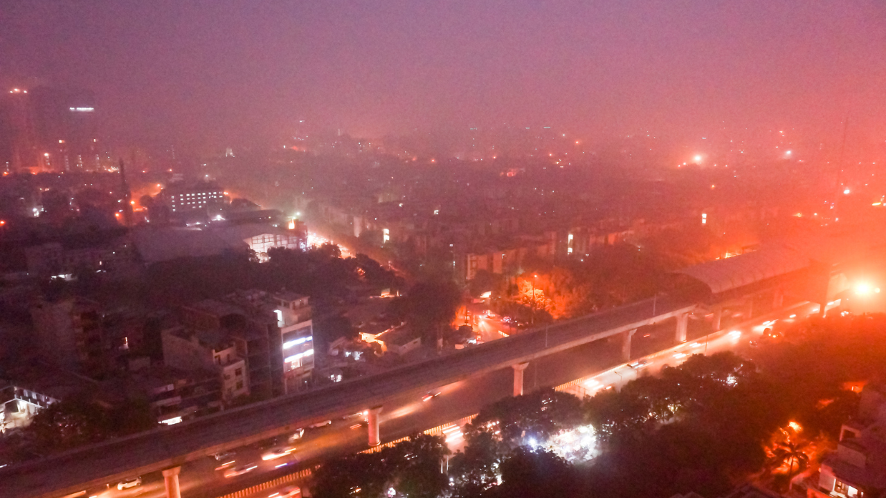 Delhi's Air Quality Turns Severe Again, with RK Puram Recording 'Severe' AQI of 422