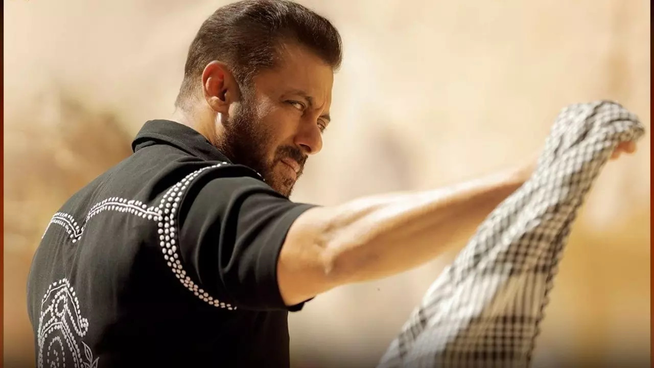 Tiger 3 Box Office Collection Day 3: Salman Khan Film Earns Rs 42 Crore, Sees Drop