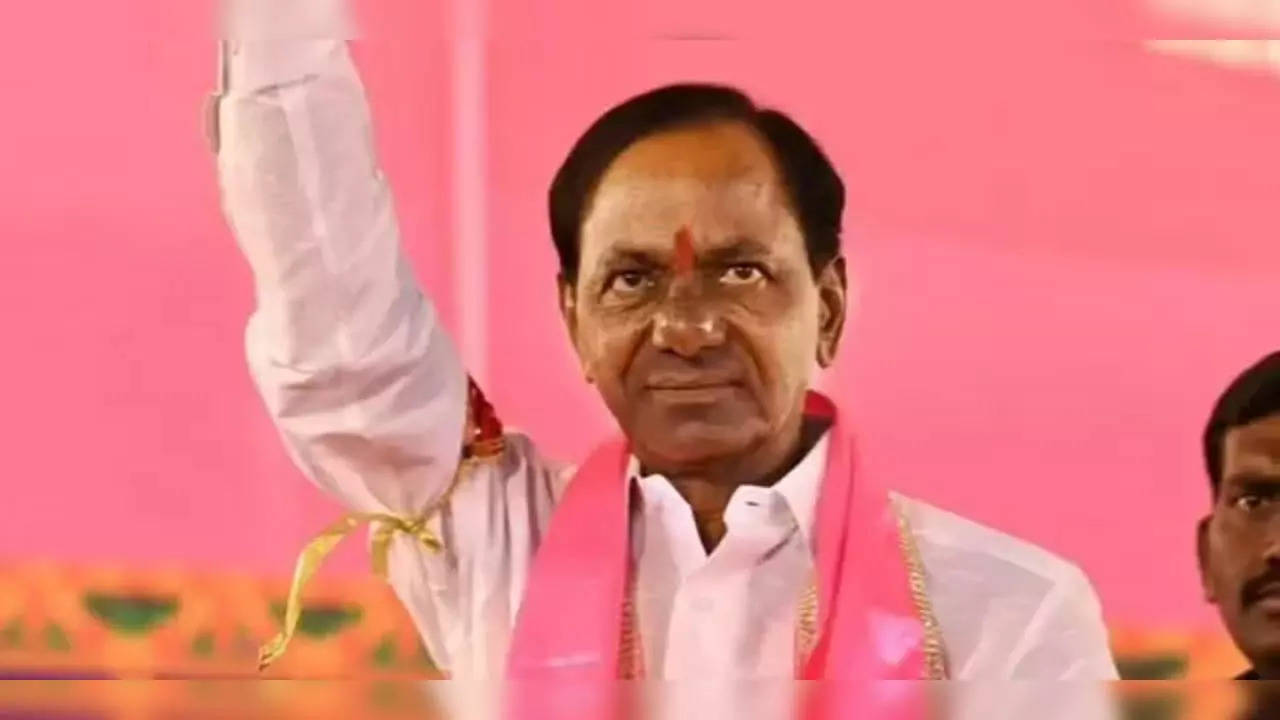 CM KCR