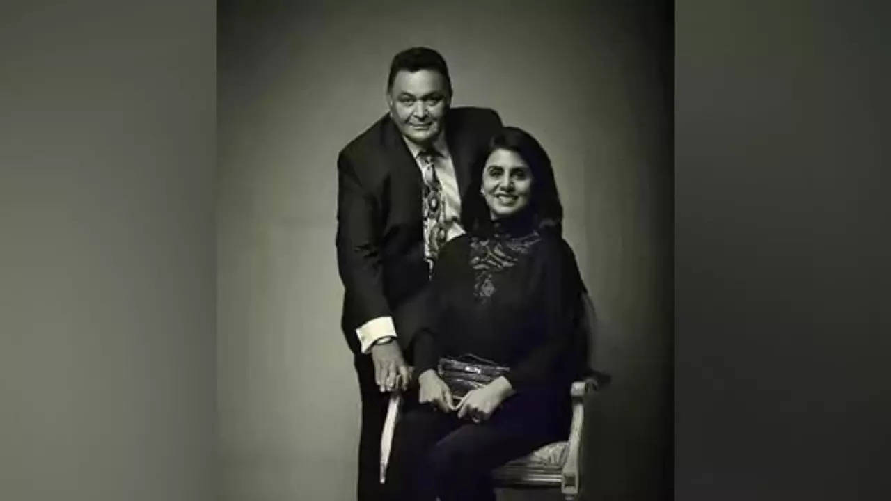 Neetu Kapoor Misses Husband Rishi Kapoor Due To THIS Sweet Reason, Pens Emotional Note