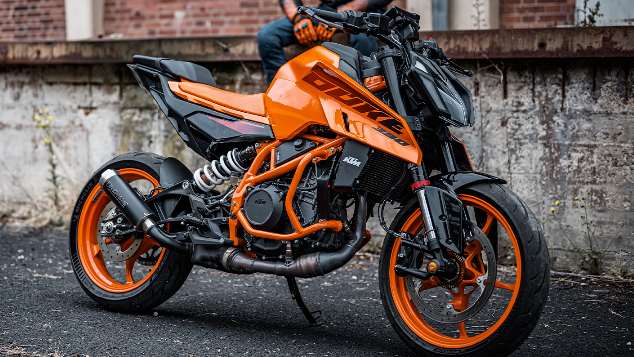 The KTM Duke 390 In Orange.