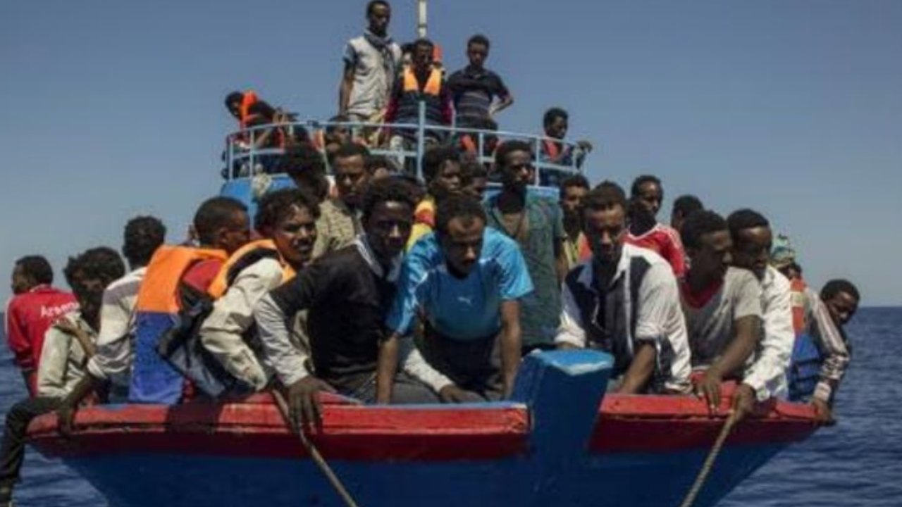 Italy's Lampedusa hit by new wave of migrant-boat landings