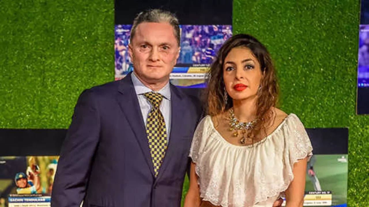 Argument Over Bathroom, Assault On Daughter: Gautam Singhania's Wife's ...