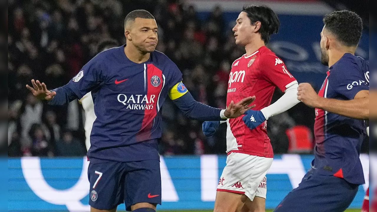 PSG beat AS Monaco 5-2 in Ligue 1