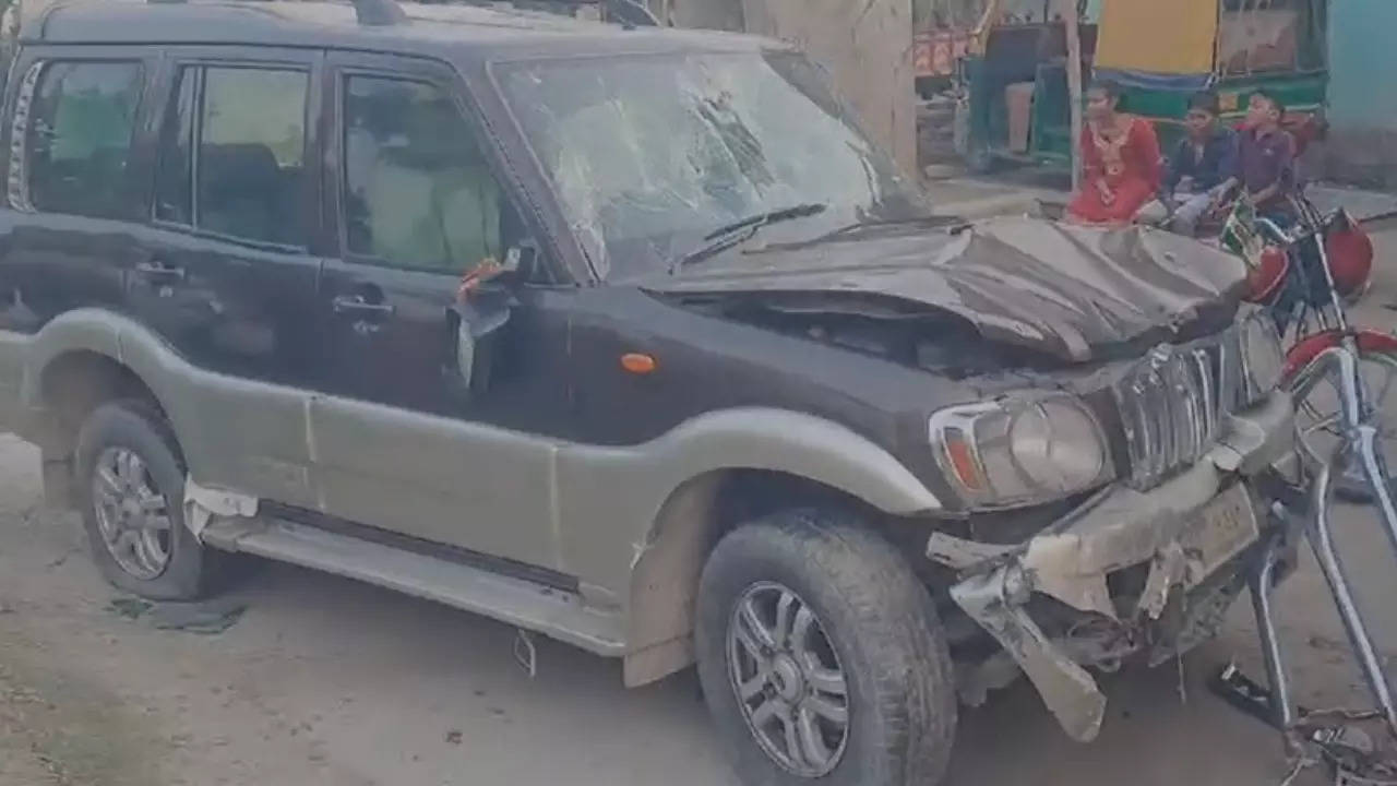 JDU leader car accident