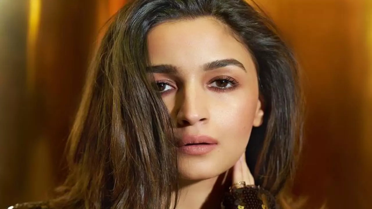 Alia Bhatt Lauds NCW's New App For Women, Calls It 'A Much-Needed Initiative'