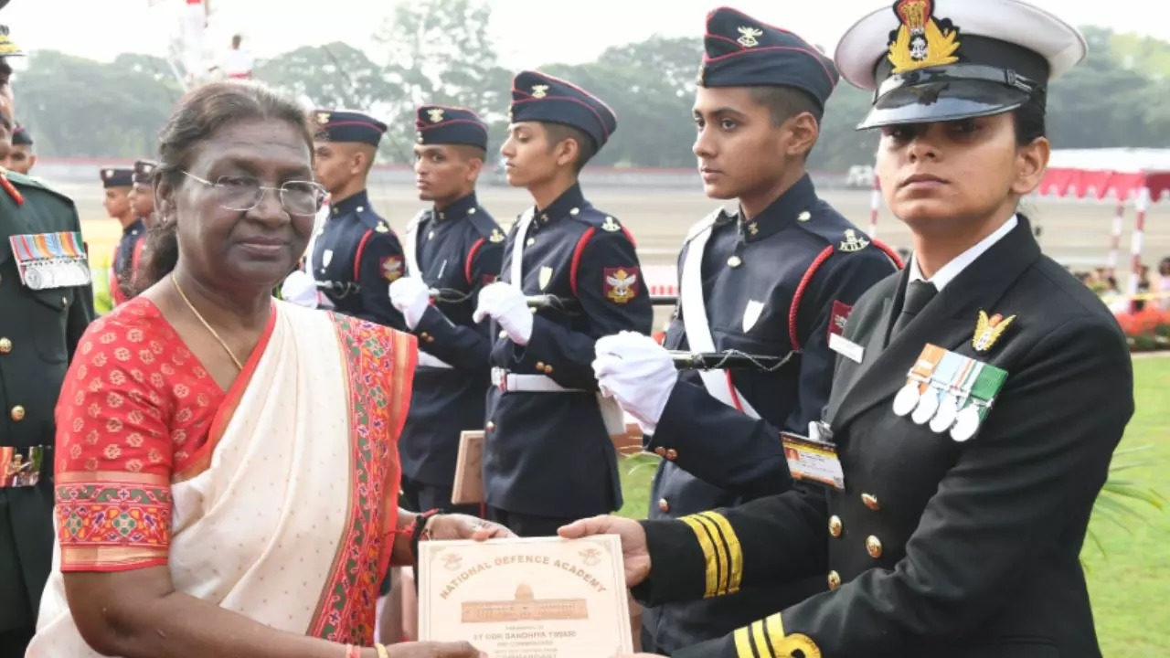 ‘historic Day In True Sense President Murmu Praises First Ever Batch Of Women Cadets In Nda