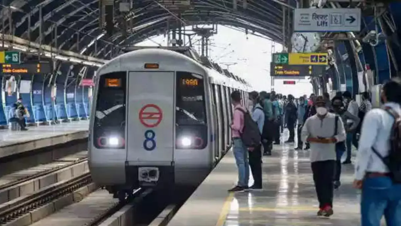 Delhi Metro Incident