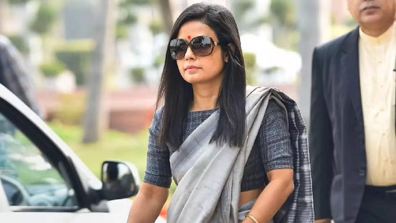 mahua moitra cbi