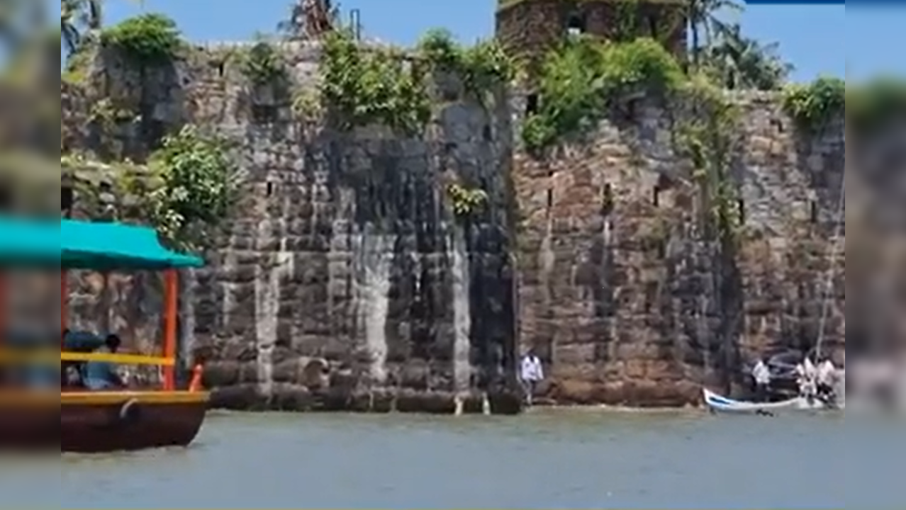 Sindhudurg Naval fort Chhatrapati Shivaji maharaj Navy Day