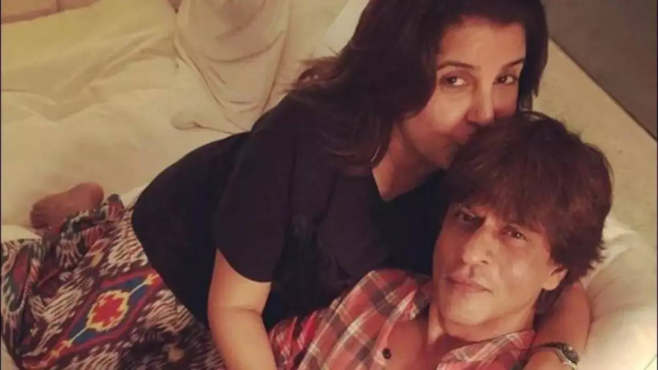 Farah Khan Reveals She Laughs At Shah Rukh Khan's Dance Moves, He Often Goes 'Change This Step'