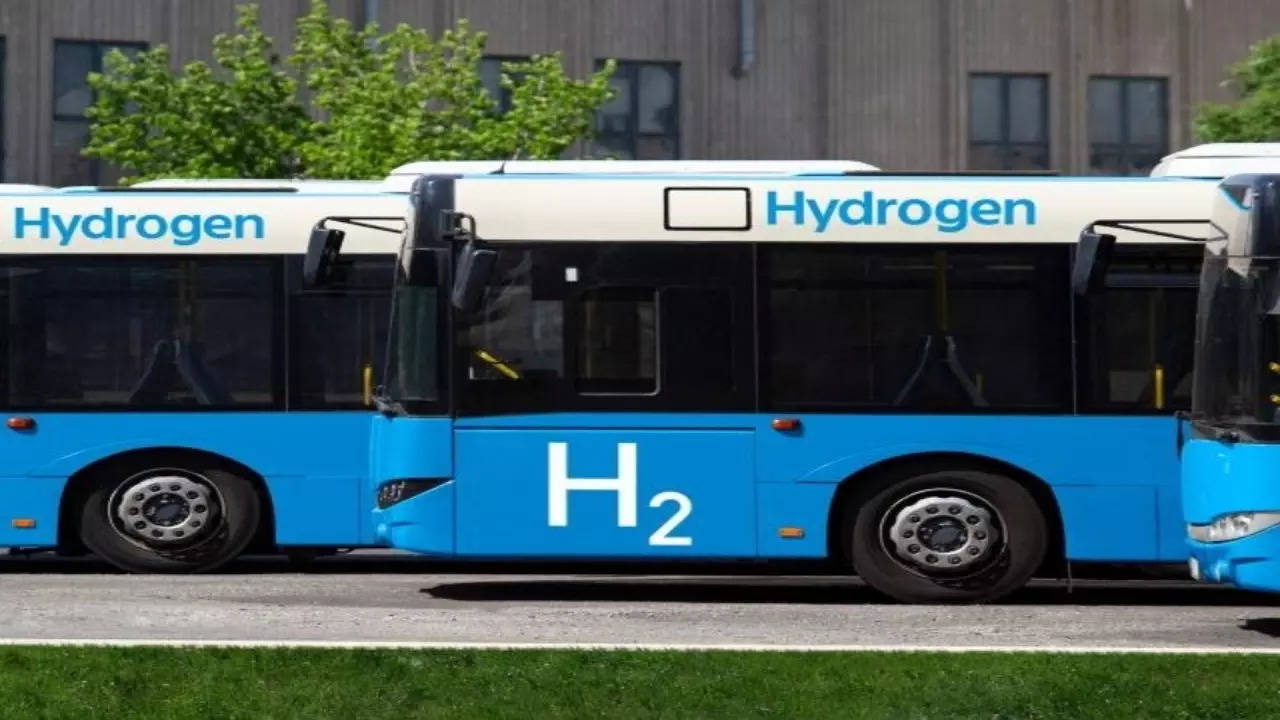 Kolkata Authority Planning to Introduce Green Hydrogen Buses in Smart City